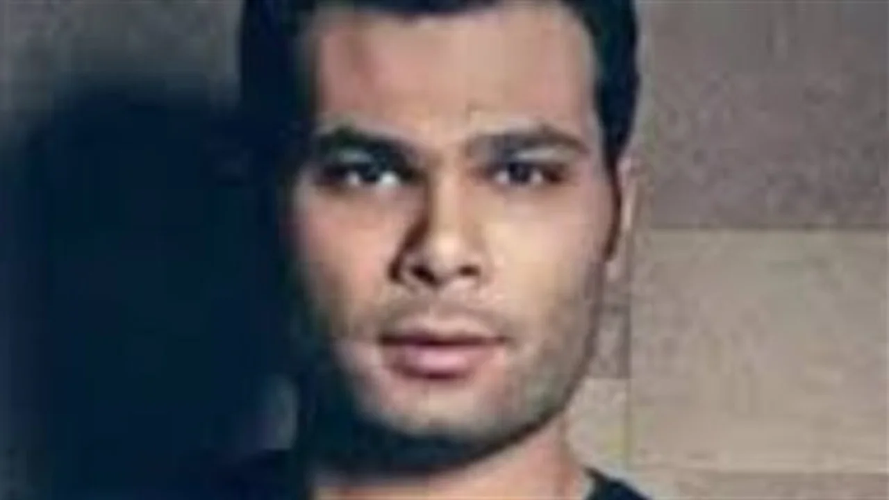 قصة إنسانية.. أحمد عبد الله محمود يثير تفاعلاً واسعاً بعد مسلسل علي كلاي